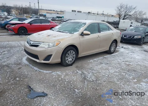 2012 Toyota Camry Le z USA, uszkodzony, nr VIN 4T4BF1FK1CR224172